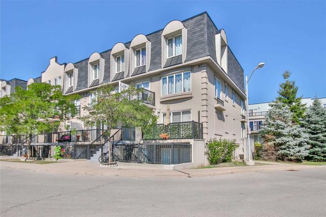 2065 - 65 George Appleton Way, Townhouse with 3 bedrooms, 2 bathrooms and 1 parking in Toronto ON | Image 1