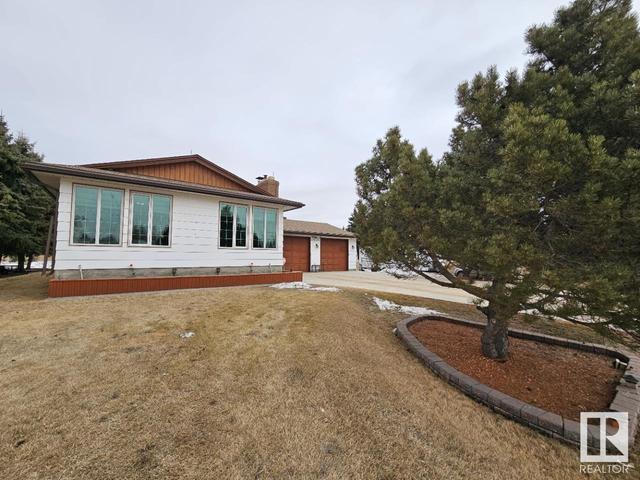 4902 54 Av, House detached with 4 bedrooms, 2 bathrooms and null parking in Two Hills County No. 21 AB | Image 65