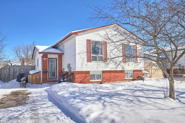 10 Keith St, House detached with 3 bedrooms, 3 bathrooms and 4 parking in Orillia ON | Image 1
