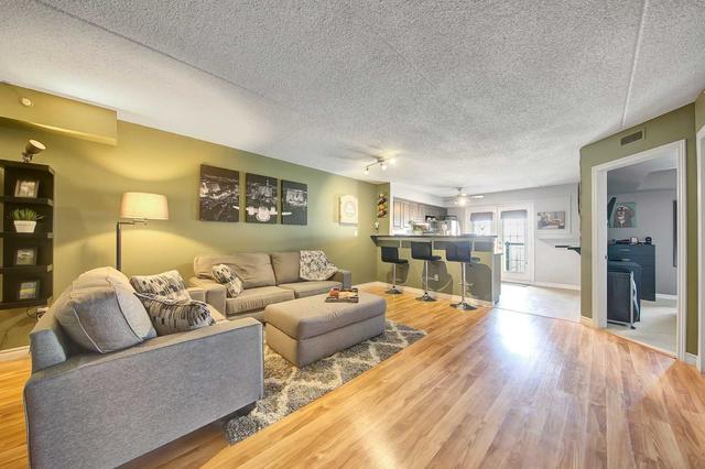 305 - 1483 Maple Ave E, Condo with 1 bedrooms, 1 bathrooms and 1 parking in Milton ON | Image 4