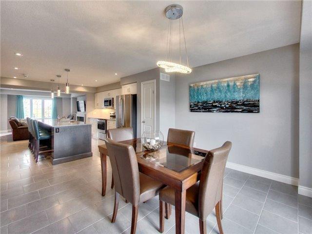 25 Jeffrey Dr, House attached with 3 bedrooms, 3 bathrooms and 1 parking in Guelph ON | Image 2