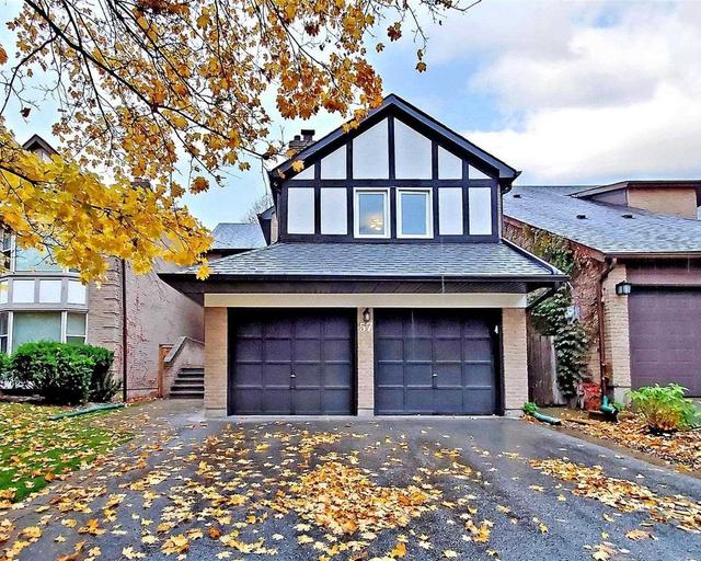 57 Peter Andrew Cres, House detached with 3 bedrooms, 4 bathrooms and 4 parking in Vaughan ON | Image 1