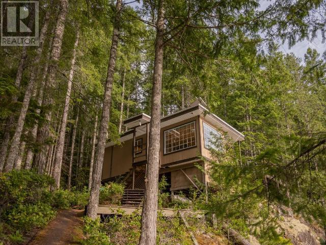 9302 Powell Lake, House detached with 3 bedrooms, 1 bathrooms and null parking in Powell River B BC | Image 11