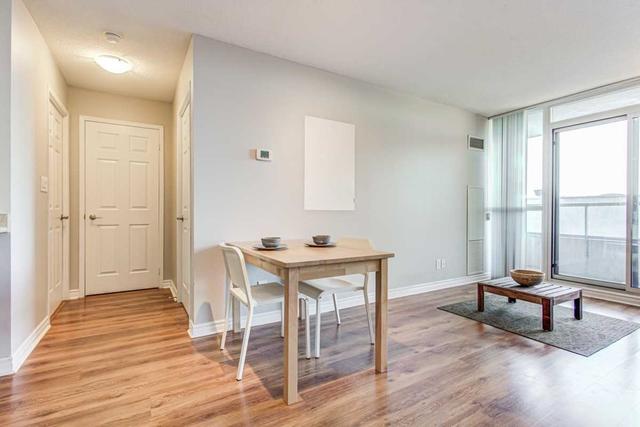601 - 35 Hollywood Ave, Condo with 1 bedrooms, 1 bathrooms and 1 parking in Toronto ON | Image 6