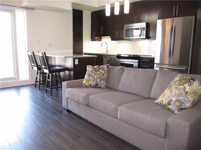 218 - 128 Garden Dr, Condo with 2 bedrooms, 2 bathrooms and 1 parking in Oakville ON | Image 6