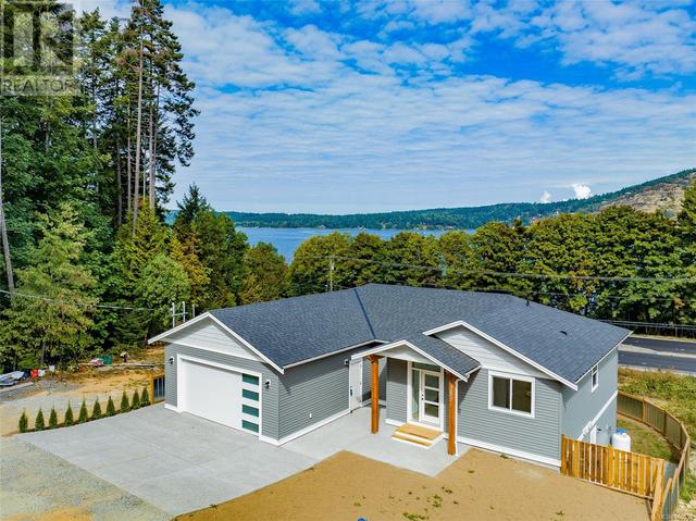 3077 Hillview Rd, House detached with 5 bedrooms, 3 bathrooms and 4 parking in Nanaimo E BC | Image 1
