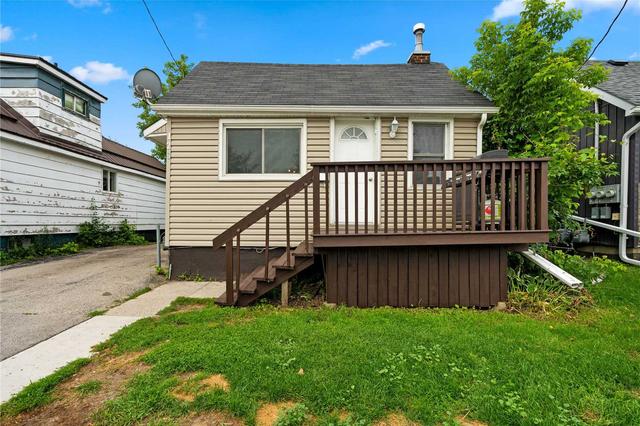 129 Dufferin St, House detached with 2 bedrooms, 2 bathrooms and 3 parking in Orillia ON | Image 1