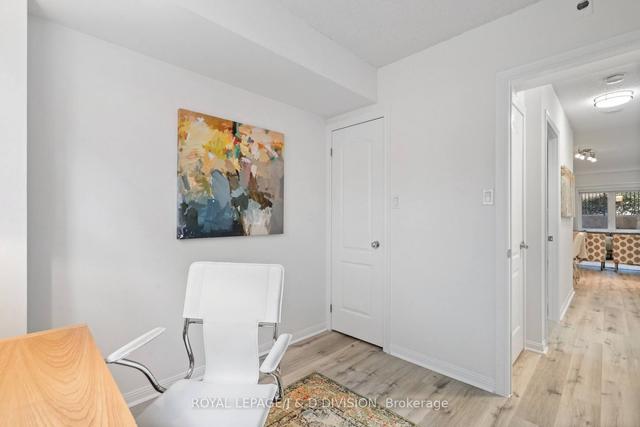 902 - 9 Shank St, Townhouse with 3 bedrooms, 1 bathrooms and 1 parking in Toronto ON | Image 15