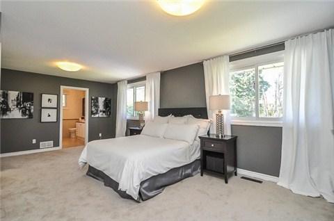975 Lavender Crt, House detached with 3 bedrooms, 3 bathrooms and 6 parking in Oshawa ON | Image 11