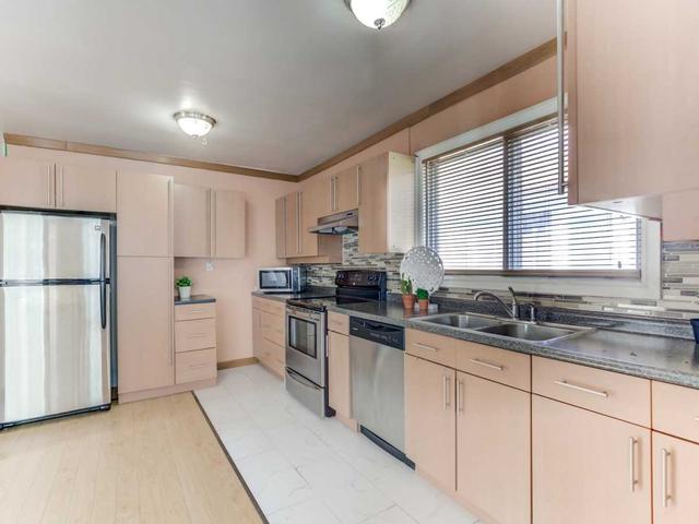 68 Marcella St, House detached with 3 bedrooms, 2 bathrooms and 4 parking in Toronto ON | Image 27
