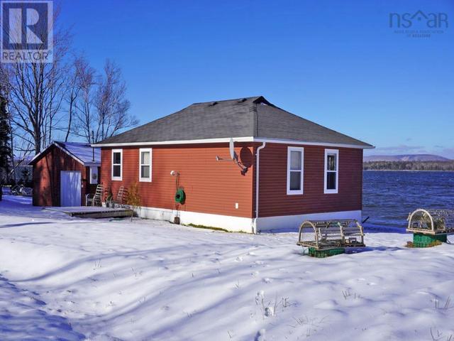 8576 Marble Mountain Road, House detached with 2 bedrooms, 1 bathrooms and null parking in Inverness, Subd. C NS | Image 20
