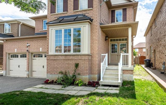 8 Perkins Dr, House detached with 4 bedrooms, 4 bathrooms and 6 parking in Brampton ON | Image 12