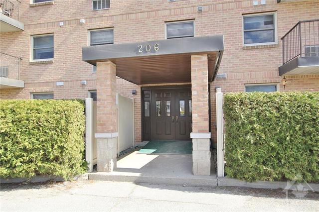 408 - 206 Woodward Street, Condo with 2 bedrooms, 1 bathrooms and 1 parking in Carleton Place ON | Image 4