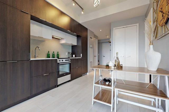 3202 - 159 Dundas St E, Condo with 1 bedrooms, 1 bathrooms and 0 parking in Toronto ON | Image 4