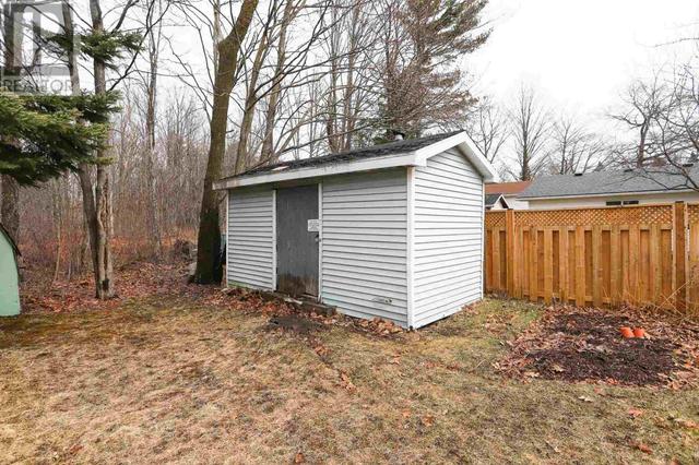 48 Tilley Rd, House detached with 3 bedrooms, 1 bathrooms and null parking in Sault Ste. Marie ON | Image 25