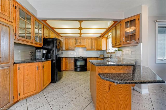 19 Amberwood Court, House detached with 3 bedrooms, 3 bathrooms and 6 parking in St. Catharines ON | Image 18