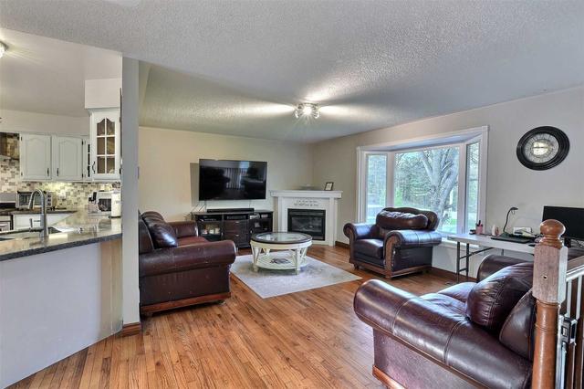 5068 10th Side Rd, House detached with 4 bedrooms, 2 bathrooms and 12 parking in Innisfil ON | Image 8