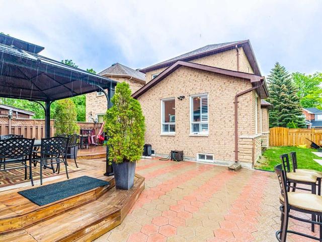 2010 Erin Gate Blvd, House detached with 4 bedrooms, 4 bathrooms and 6 parking in Pickering ON | Image 21