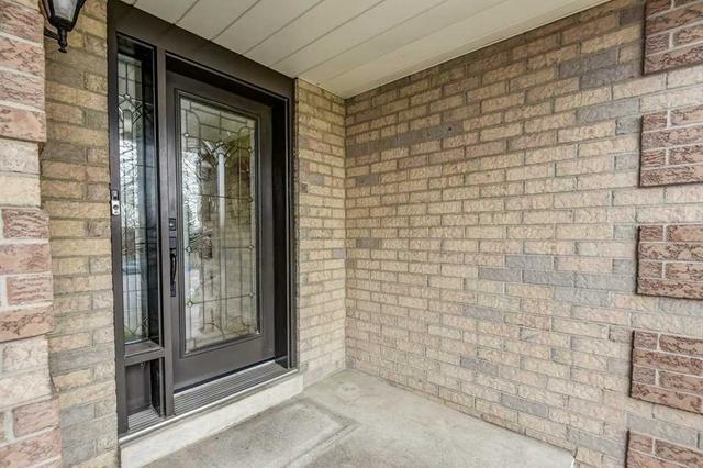 12 Campling Crt, House detached with 3 bedrooms, 2 bathrooms and 3 parking in Clarington ON | Image 12