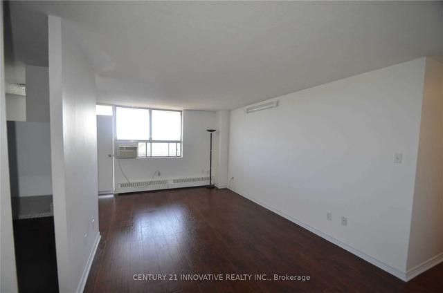 513 - 1950 Kennedy Rd, Condo with 3 bedrooms, 1 bathrooms and 1 parking in Toronto ON | Image 9
