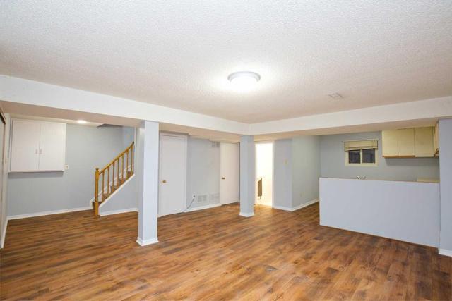 40 Farnham Dr, Townhouse with 3 bedrooms, 4 bathrooms and 2 parking in Brampton ON | Image 13