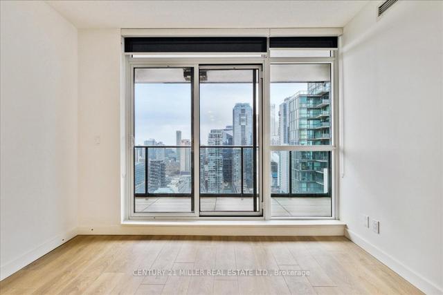 4302 - 38 Widmer St, Condo with 2 bedrooms, 2 bathrooms and 0 parking in Toronto ON | Image 8
