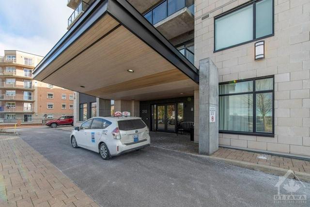 405 - 310 Centrum Boulevard, Condo with 1 bedrooms, 1 bathrooms and 1 parking in Ottawa ON | Image 3