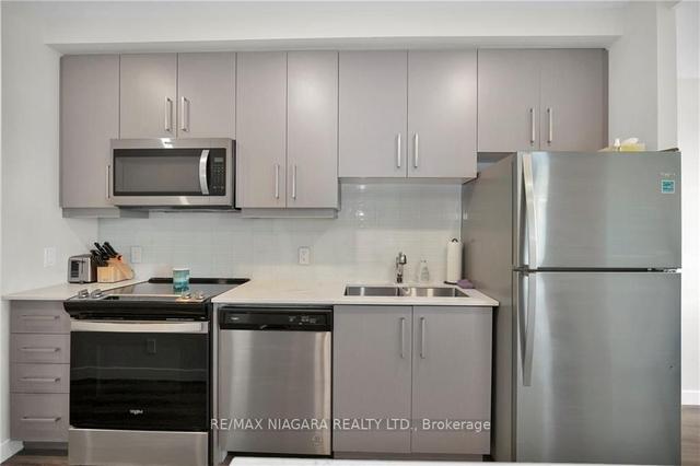 915 - 15 Queen St S, Condo with 2 bedrooms, 1 bathrooms and 1 parking in Hamilton ON | Image 9