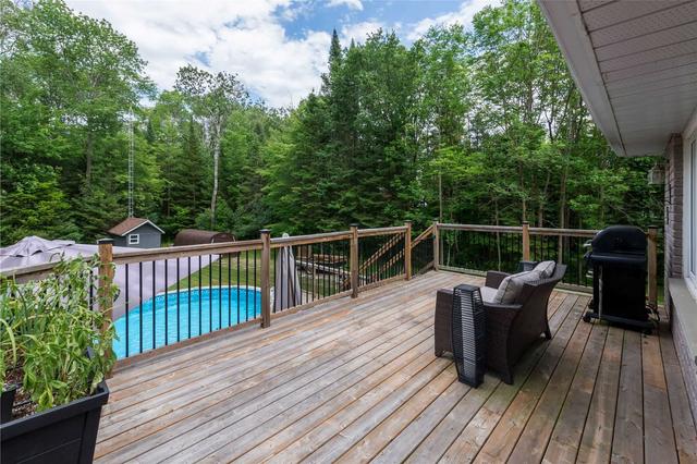 323 Scarlett Line, House detached with 4 bedrooms, 4 bathrooms and 18 parking in Oro Medonte ON | Image 28
