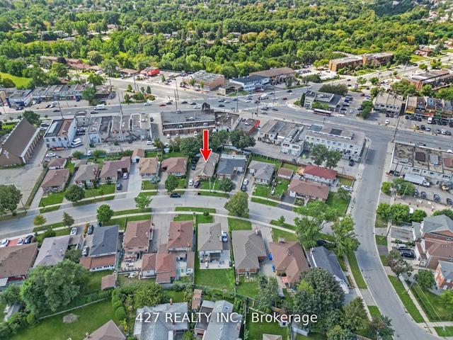 8 Batawa Cres W, House detached with 3 bedrooms, 3 bathrooms and 6 parking in Toronto ON | Image 30