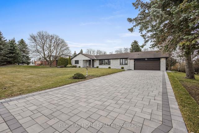 931 Briarwood Dr, House detached with 4 bedrooms, 3 bathrooms and 8 parking in Oshawa ON | Image 32