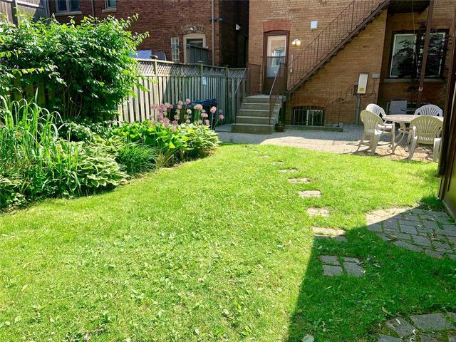 unit 2 - 180 Madison Ave, House semidetached with 2 bedrooms, 2 bathrooms and 1 parking in Toronto ON | Image 19