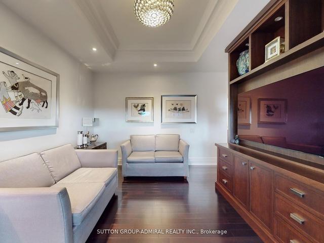 804 - 155 St Clair Ave W, Condo with 2 bedrooms, 3 bathrooms and 2 parking in Toronto ON | Image 3