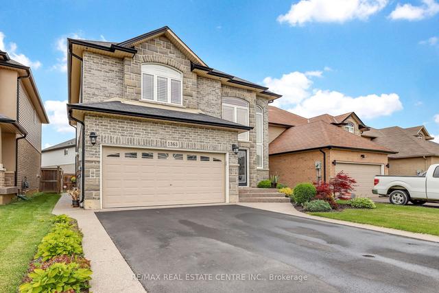 1363 Upper Paradise Rd N, House detached with 4 bedrooms, 3 bathrooms and 6 parking in Hamilton ON | Image 12