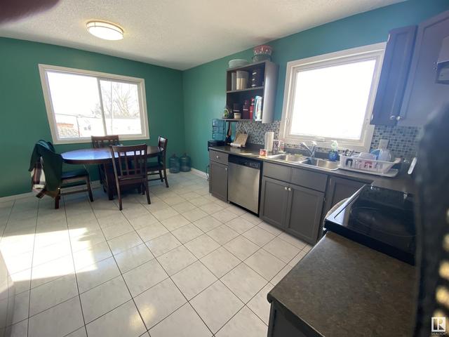 4730 Windsor Av, House detached with 5 bedrooms, 2 bathrooms and null parking in Coronation AB | Image 7