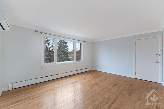 3 - 143 Granville Street, Condo with 2 bedrooms, 1 bathrooms and 1 parking in Ottawa ON | Image 8