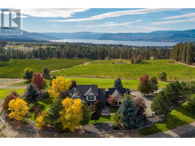 2375 Grantham Road, House detached with 4 bedrooms, 3 bathrooms and 13 parking in Kelowna BC | Image 2