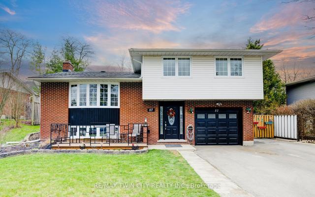 57 Larkspur Cres, House detached with 3 bedrooms, 2 bathrooms and 7 parking in Kitchener ON | Image 1