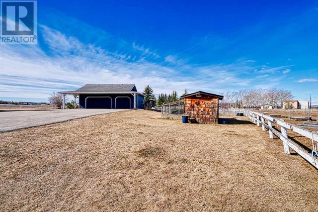 35226 Twp Rd 262, House detached with 5 bedrooms, 4 bathrooms and null parking in Rocky View County AB | Image 36