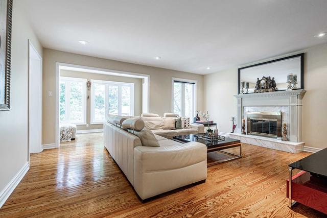 276 Hounslow Ave, House detached with 4 bedrooms, 4 bathrooms and 6 parking in Toronto ON | Image 8