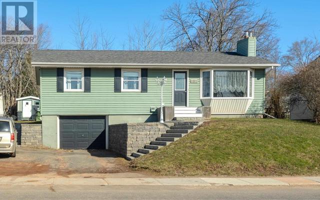 25 Kirkwood Drive, House detached with 3 bedrooms, 1 bathrooms and null parking in Charlottetown PE | Image 1