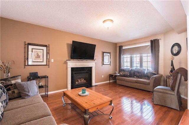 104 Widgeon St, House detached with 4 bedrooms, 4 bathrooms and 2 parking in Barrie ON | Image 3