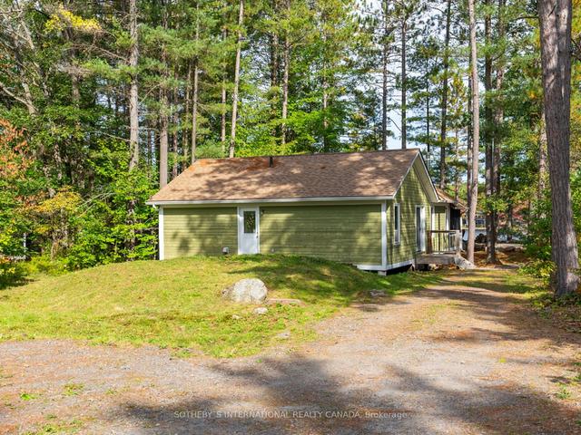 1037 Turtle Lake Rd, House detached with 2 bedrooms, 1 bathrooms and 6 parking in Gravenhurst ON | Image 8