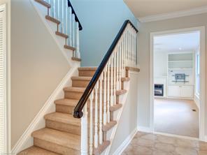 34 Regency Crt, House detached with 4 bedrooms, 0 bathrooms and 10 parking in Oakville ON | Image 10
