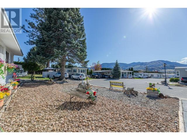 88 - 98 0kanagan Avenue E, House other with 3 bedrooms, 1 bathrooms and 2 parking in Penticton BC | Image 33
