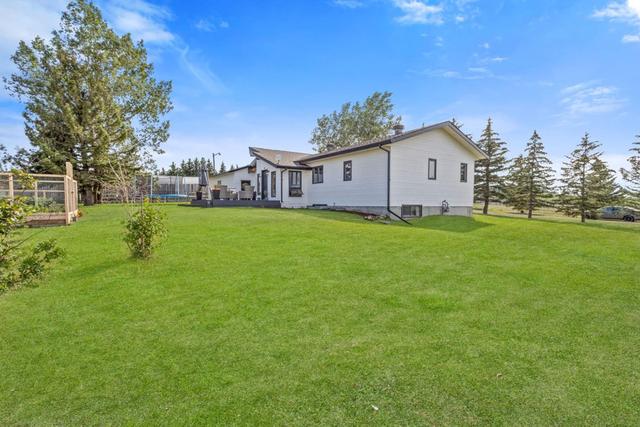 386164 16 Street W, House detached with 5 bedrooms, 3 bathrooms and 10 parking in Foothills County AB | Image 37