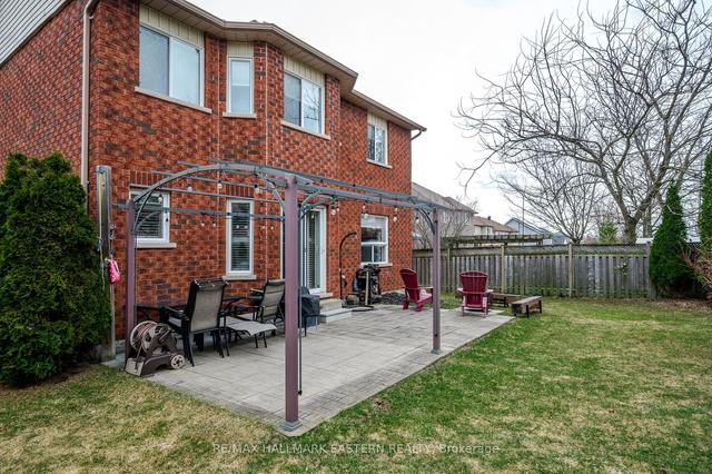 400 Carriage Lane, House detached with 3 bedrooms, 3 bathrooms and 6 parking in Peterborough ON | Image 32