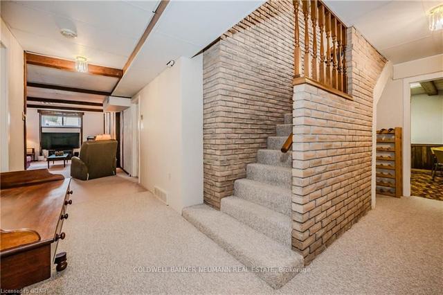25 Columbus Cres, House detached with 3 bedrooms, 3 bathrooms and 4 parking in Guelph ON | Image 25