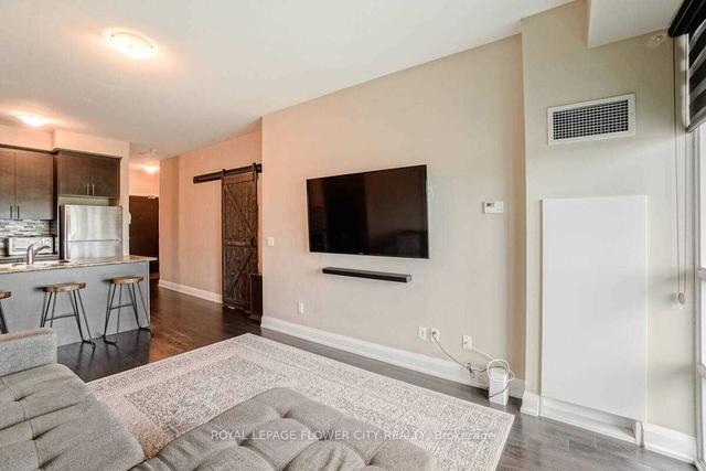 305 - 55 Yorkland Blvd, Condo with 1 bedrooms, 2 bathrooms and 2 parking in Brampton ON | Image 11