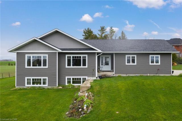 307391 Centre Line A Road, House detached with 5 bedrooms, 3 bathrooms and 6 parking in Grey Highlands ON | Image 3